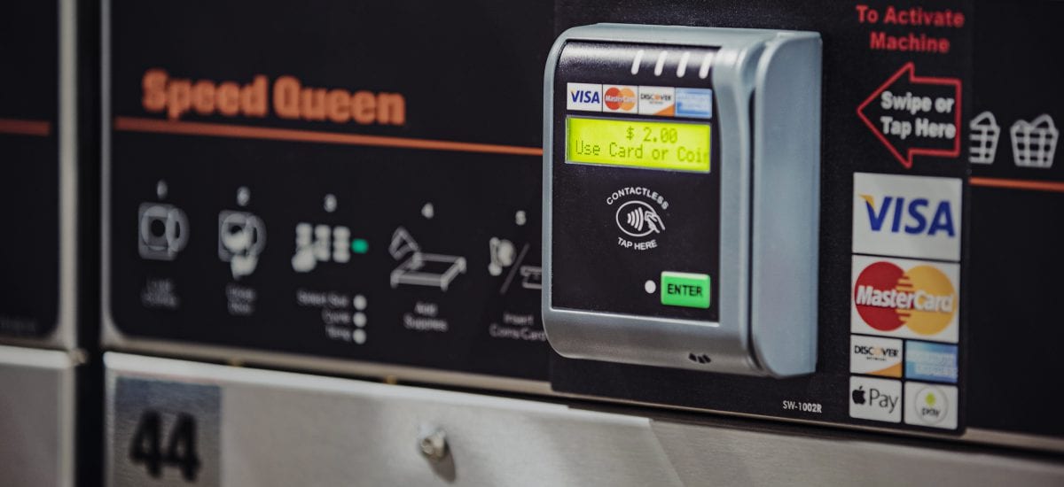 Payement par carte bancaire pour machines professionnelles de laverie automatique